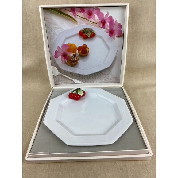 Mikasa Blanc De Blanc Serving Brunch Plate with Dimensional Cherries - Picture 5 of 9